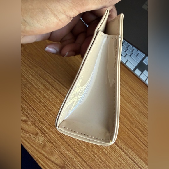 YSL Beaute Cosmetic Pouch - Picture 3 of 7